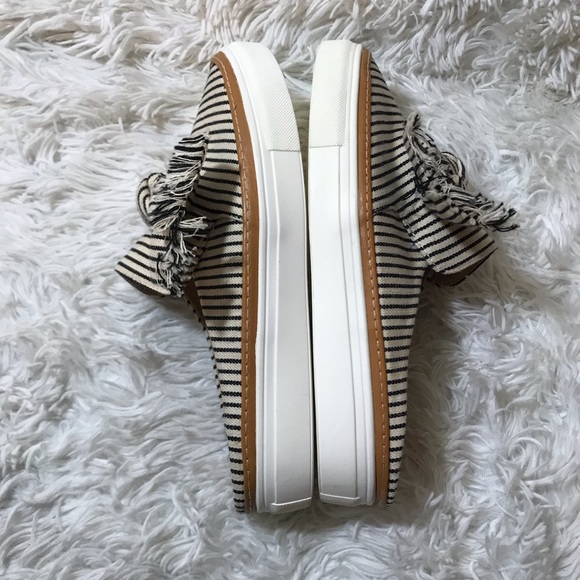 Adorable Slip On Flats - Picture 4 of 7